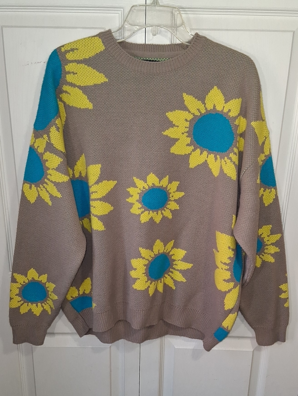 ASOS Crewneck Sweater - Golden Yellow Sunflowers Teal Blue Centers - L - Taupe